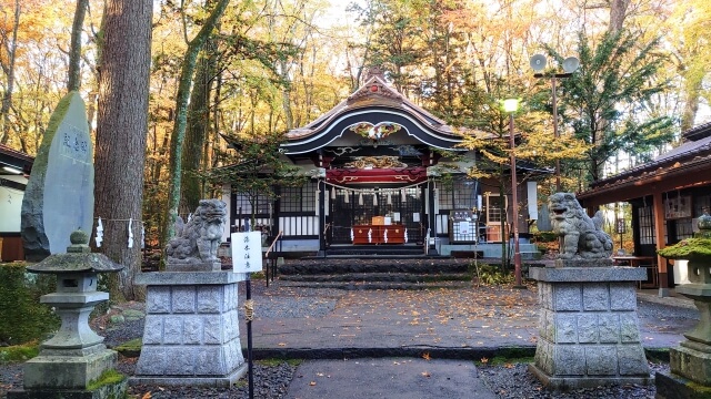 パワースポットの新屋山神社